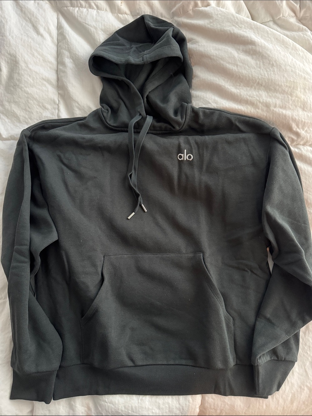 ALO Yoga accolade Hoodie with silver Logo forest green colour never worn